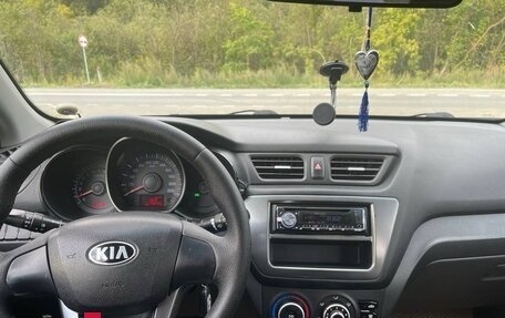 KIA Rio III рестайлинг, 2013 год, 650 000 рублей, 8 фотография