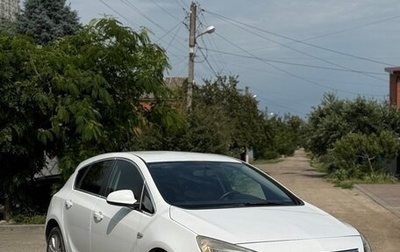 Opel Astra J, 2011 год, 655 000 рублей, 1 фотография