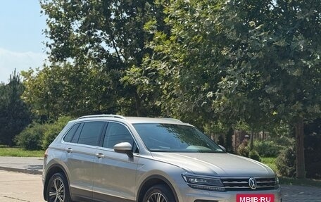 Volkswagen Tiguan II, 2017 год, 2 800 000 рублей, 5 фотография