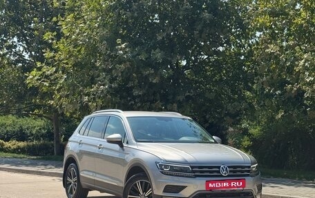 Volkswagen Tiguan II, 2017 год, 2 800 000 рублей, 3 фотография