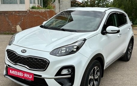 KIA Sportage IV рестайлинг, 2019 год, 2 480 000 рублей, 4 фотография