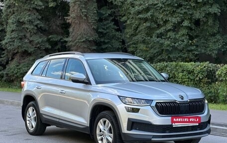 Skoda Kodiaq I, 2021 год, 2 750 000 рублей, 2 фотография