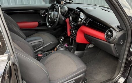 MINI Hatch, 2019 год, 2 550 000 рублей, 7 фотография