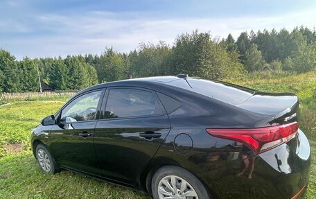 Hyundai Solaris II рестайлинг, 2019 год, 1 050 000 рублей, 2 фотография