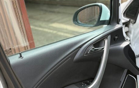 Opel Astra J, 2011 год, 655 000 рублей, 9 фотография