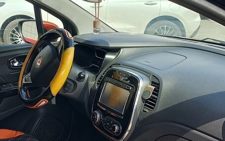 Renault Kaptur I рестайлинг, 2017 год, 1 400 000 рублей, 2 фотография