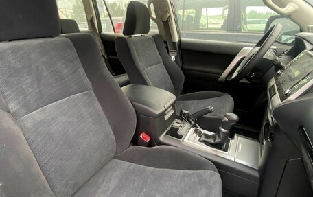 Toyota Land Cruiser Prado 150 рестайлинг 2, 2022 год, 6 790 000 рублей, 5 фотография