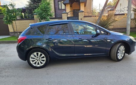 Opel Astra J, 2011 год, 549 000 рублей, 6 фотография