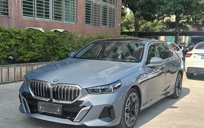 BMW 5 серия, 2024 год, 5 931 000 рублей, 1 фотография
