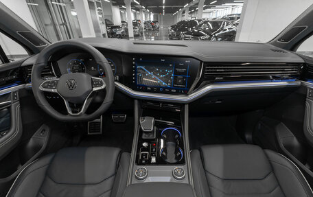 Volkswagen Touareg III, 2024 год, 12 860 000 рублей, 8 фотография