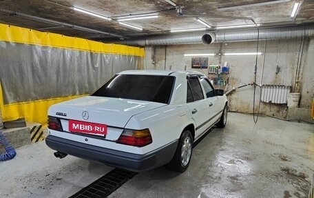 Mercedes-Benz W124, 1986 год, 380 000 рублей, 4 фотография
