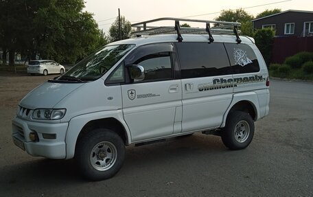 Mitsubishi Delica IV, 2005 год, 2 000 000 рублей, 4 фотография