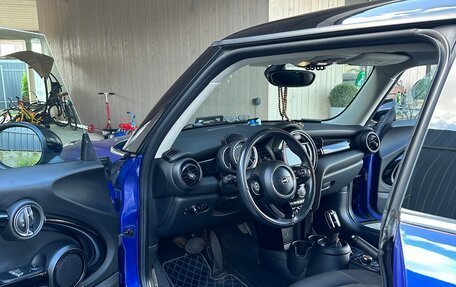 MINI Hatch, 2019 год, 1 985 000 рублей, 5 фотография