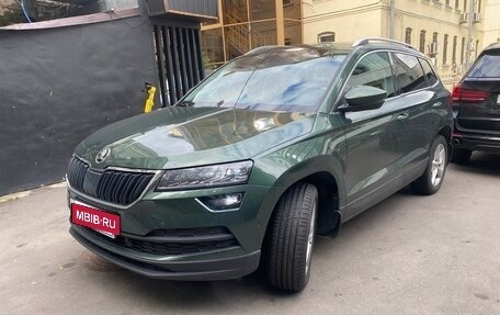 Skoda Karoq I, 2022 год, 2 300 000 рублей, 2 фотография