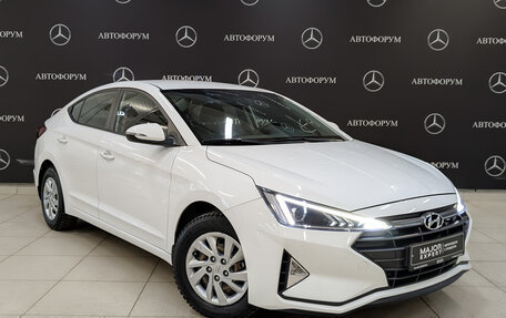 Hyundai Elantra VI рестайлинг, 2019 год, 1 615 000 рублей, 3 фотография