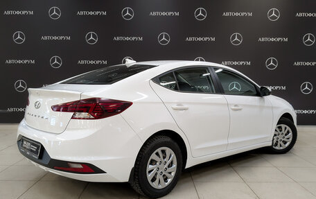 Hyundai Elantra VI рестайлинг, 2019 год, 1 615 000 рублей, 5 фотография