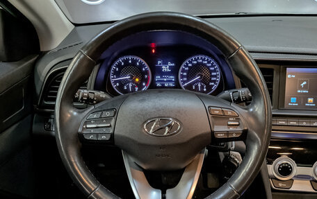 Hyundai Elantra VI рестайлинг, 2019 год, 1 615 000 рублей, 22 фотография