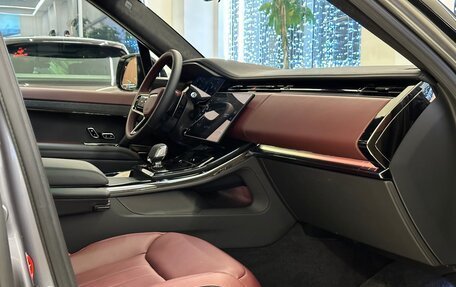 Land Rover Range Rover Sport, 2025 год, 20 400 000 рублей, 15 фотография
