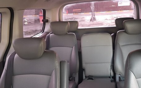 Hyundai Grand Starex Grand Starex I рестайлинг 2, 2011 год, 1 720 000 рублей, 9 фотография