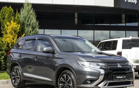Mitsubishi Outlander III рестайлинг 3, 2022 год, 2 788 000 рублей, 3 фотография