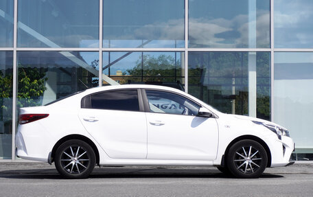 KIA Rio IV, 2021 год, 1 699 000 рублей, 4 фотография