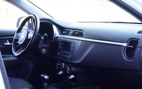 KIA Rio IV, 2021 год, 1 699 000 рублей, 20 фотография