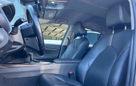 Toyota Camry, 2019 год, 2 490 000 рублей, 25 фотография