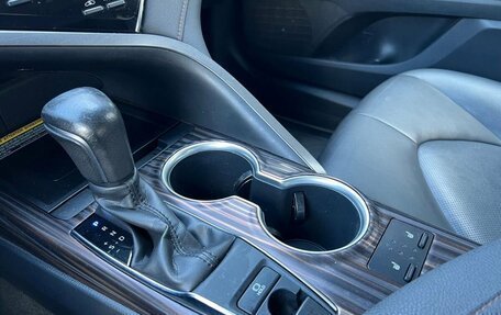 Toyota Camry, 2019 год, 2 490 000 рублей, 24 фотография
