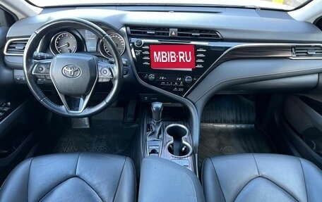 Toyota Camry, 2019 год, 2 490 000 рублей, 30 фотография