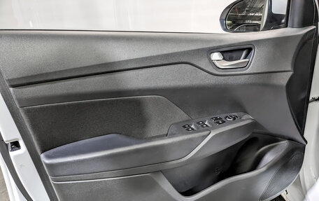 Hyundai Solaris II рестайлинг, 2021 год, 1 600 000 рублей, 18 фотография
