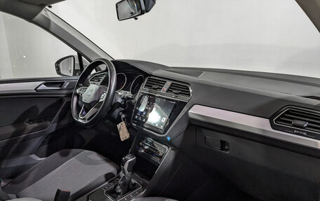 Volkswagen Tiguan II, 2021 год, 2 670 000 рублей, 12 фотография