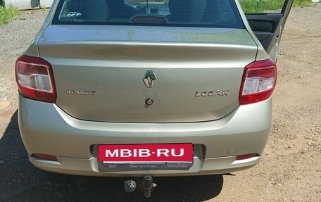 Renault Logan II, 2016 год, 900 000 рублей, 6 фотография