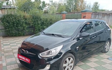 Hyundai Solaris II рестайлинг, 2013 год, 680 000 рублей, 3 фотография