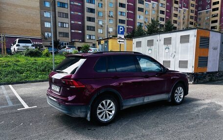 Volkswagen Tiguan II, 2018 год, 1 750 000 рублей, 2 фотография