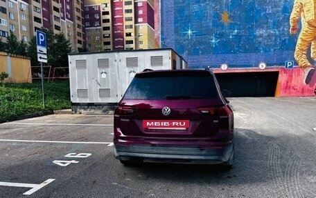 Volkswagen Tiguan II, 2018 год, 1 750 000 рублей, 3 фотография