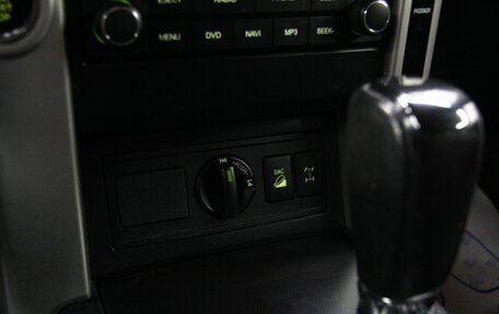 Toyota Land Cruiser Prado 150 рестайлинг 2, 2011 год, 2 198 700 рублей, 21 фотография