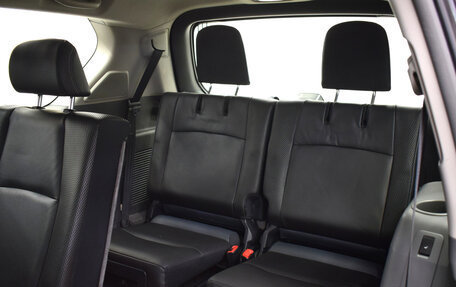 Toyota Land Cruiser Prado 150 рестайлинг 2, 2010 год, 2 369 000 рублей, 17 фотография