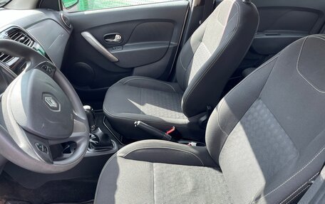 Renault Logan II, 2017 год, 535 000 рублей, 13 фотография