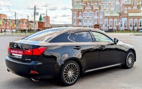 Lexus IS II рестайлинг 2, 2006 год, 1 050 000 рублей, 3 фотография