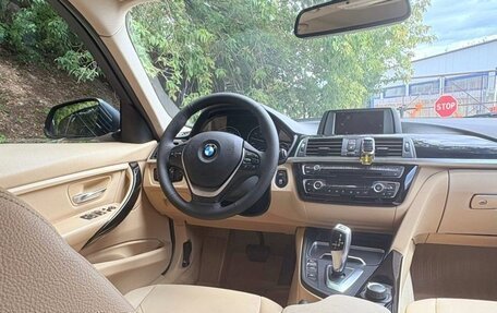 BMW 3 серия, 2016 год, 1 900 000 рублей, 12 фотография