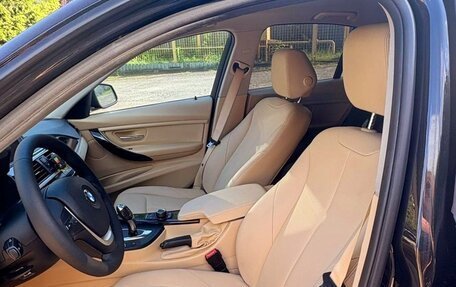 BMW 3 серия, 2016 год, 1 900 000 рублей, 8 фотография