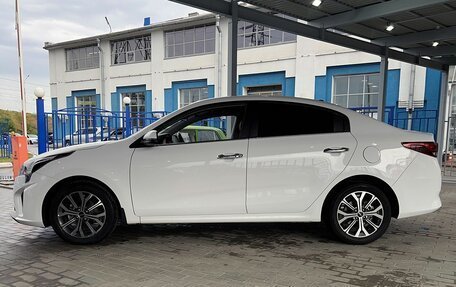 KIA Rio IV, 2022 год, 1 749 000 рублей, 2 фотография