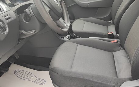 Skoda Rapid I, 2015 год, 700 000 рублей, 11 фотография
