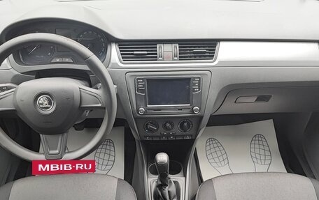 Skoda Rapid I, 2015 год, 700 000 рублей, 7 фотография