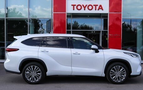 Toyota Highlander, 2025 год, 5 350 000 рублей, 6 фотография