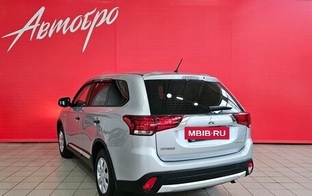 Mitsubishi Outlander III рестайлинг 3, 2016 год, 1 649 000 рублей, 3 фотография