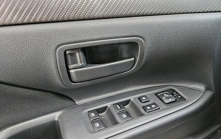 Mitsubishi Outlander III рестайлинг 3, 2016 год, 1 649 000 рублей, 17 фотография