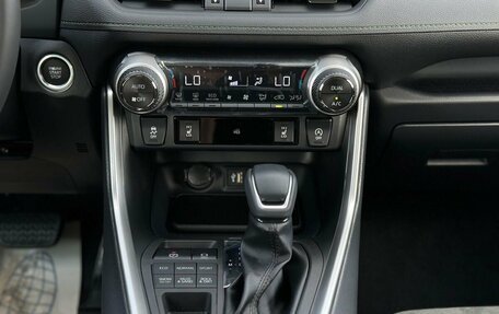 Toyota RAV4, 2025 год, 3 700 000 рублей, 20 фотография