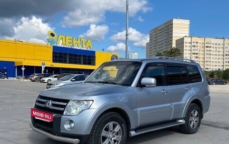 Mitsubishi Pajero IV, 2010 год, 1 575 000 рублей, 2 фотография