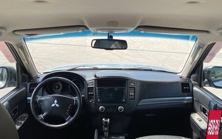 Mitsubishi Pajero IV, 2010 год, 1 575 000 рублей, 9 фотография